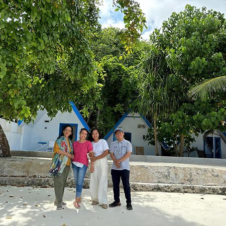 Tria Maria Cottage Ngurbloat Екстериор снимка